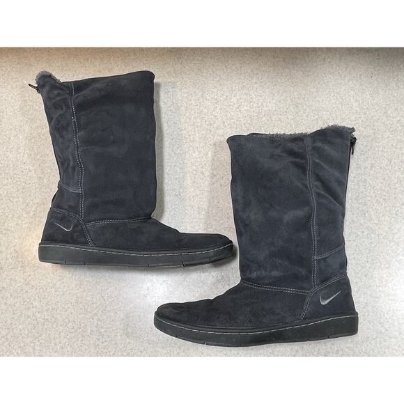 Nike Women's Black Suede Boot/Sneakers Sz 7.5 Back Zipper, Comfy Faux Fur Lining - Picture 5 of 12